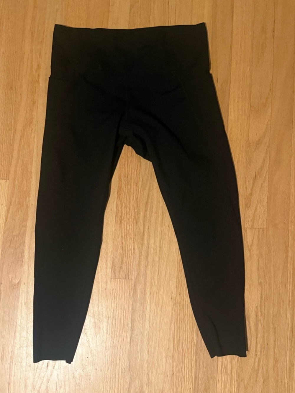 Danskin Black High-Rise women’s Capri Leggings